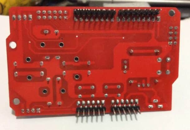 Figura 2 - Parte traseira shield Joystick