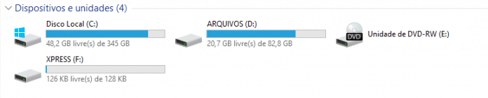 MPLAB Xpress Evaluation Board reconhecida como um Mass Storage