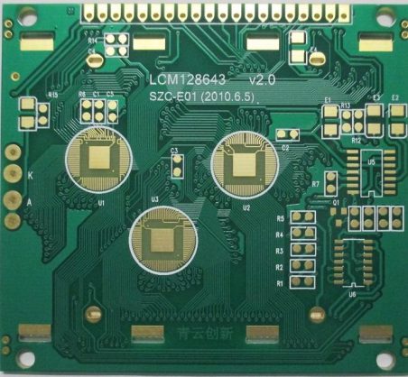 Placa de circuito utilizando acabamento ENEPIG.