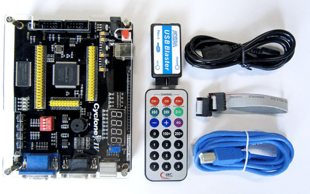 Placa de FPGA com Cyclone IV