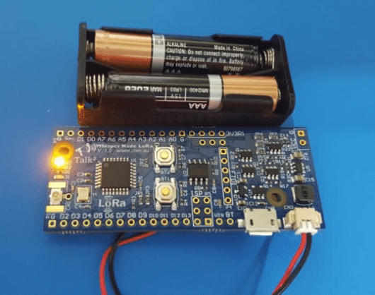 Whisper node alimentado com pilhas AAA