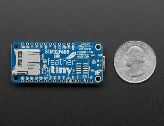 Adafruit STM32F405 Feather Express - vista inferior